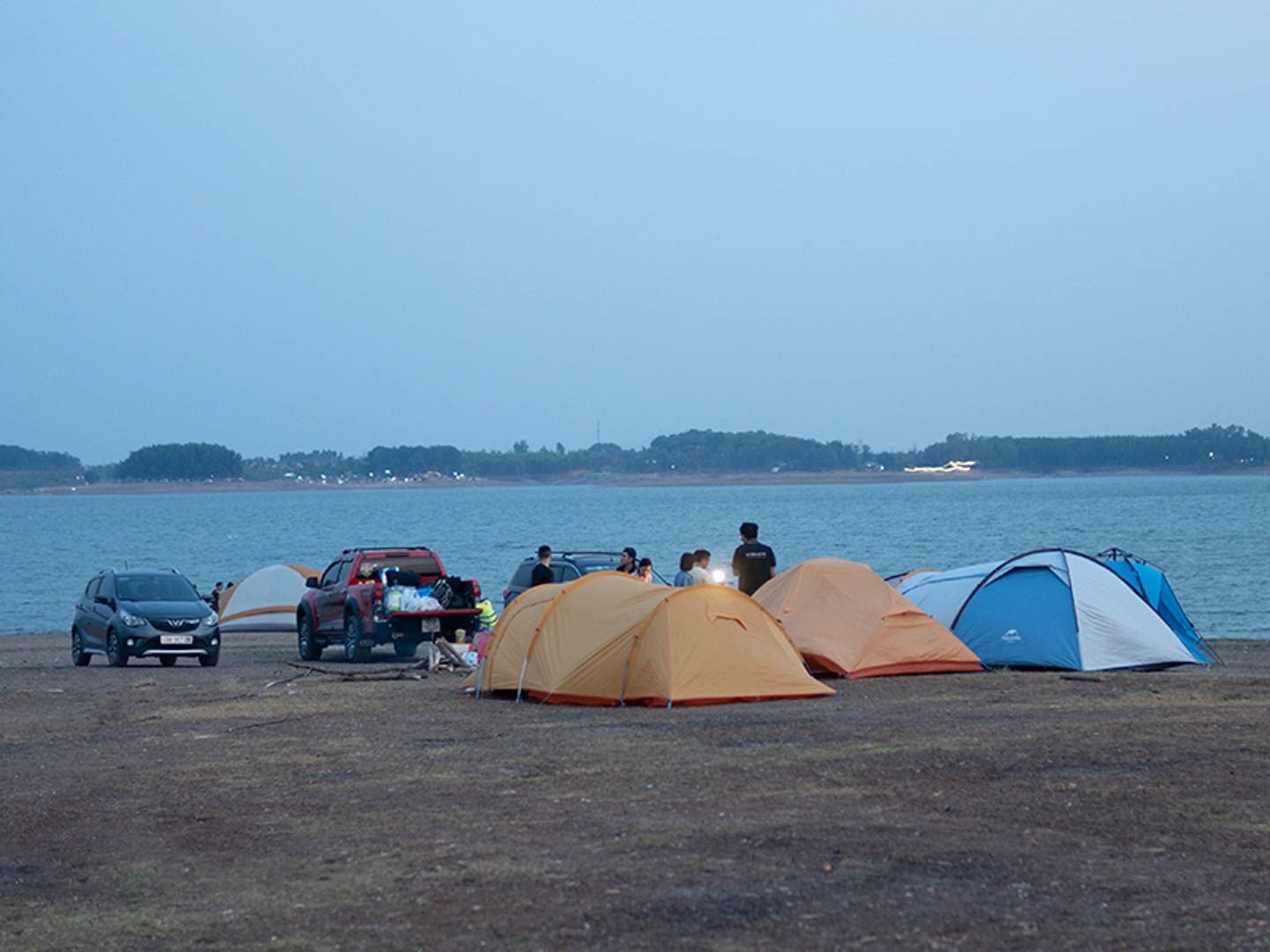 Cắm trại hồ Trị An - Tất tần tật thông tin bạn nên biết